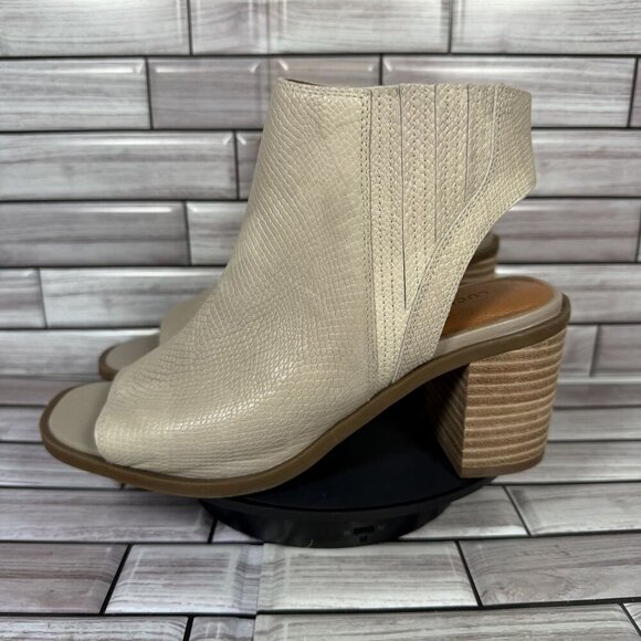 Lucky Brand Women's Tovinna Taupe Leather Block‎ Heel Sandal Shoe Size 6-NEW - Picture 3 of 6